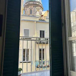 O'tuocc A Chiaia Naples
